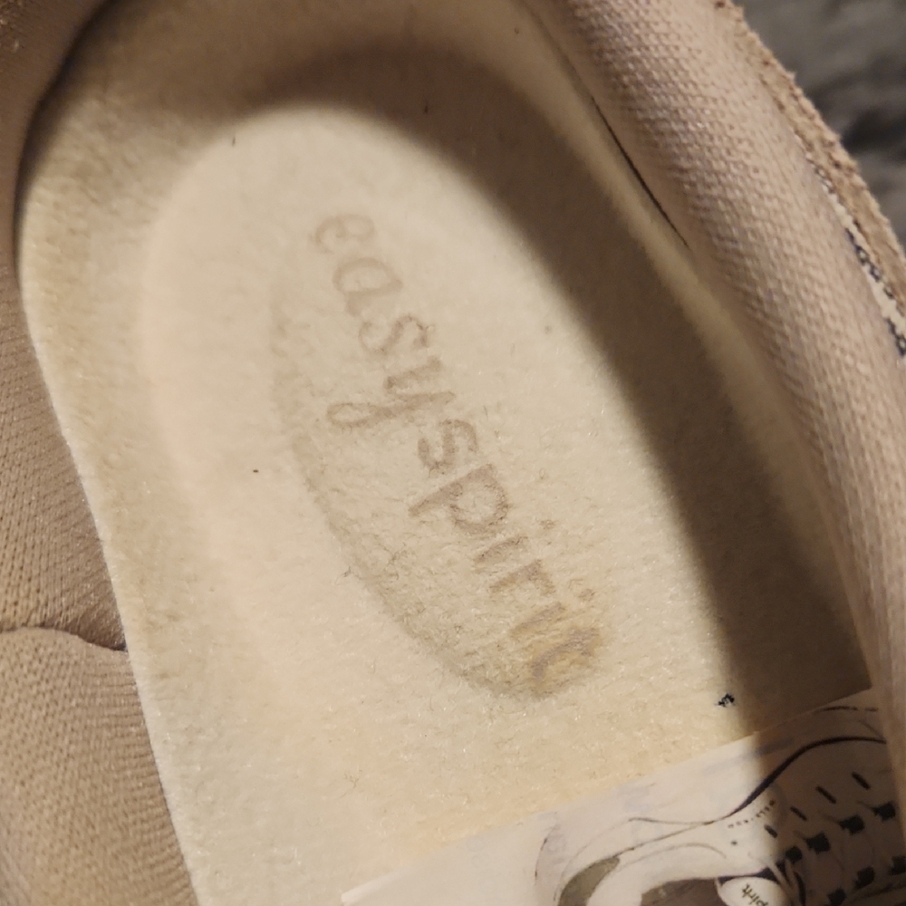 Easy Spirit Slip-On Neutral Beige & Cream Comfort Sneakers - Picture 2 of 6